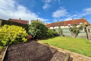 Rear Gardens- click for photo gallery